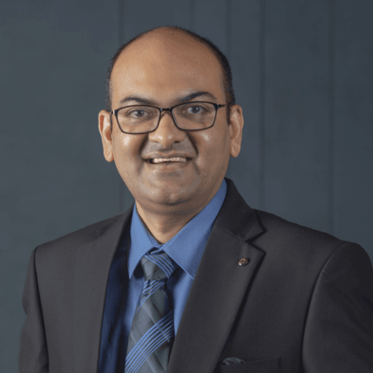 team015 shripal shah Leadership